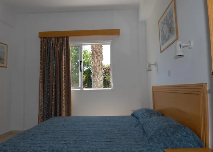 Maistros Aparthotel Protaras