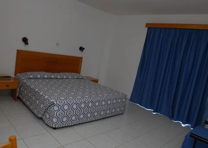 Maistros Aparthotel Protaras