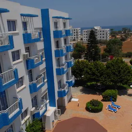 Apart-hotel Maistros 2*
