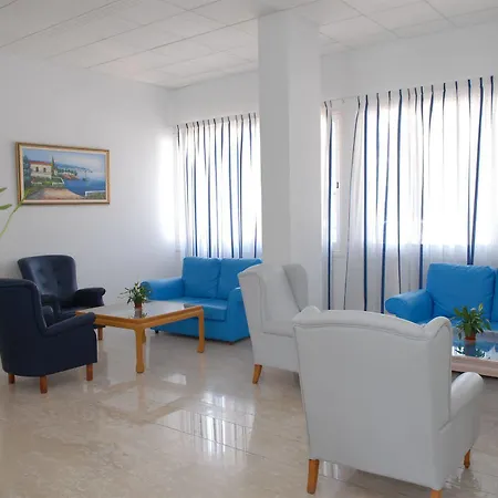 Maistros Apartahotel 2*
