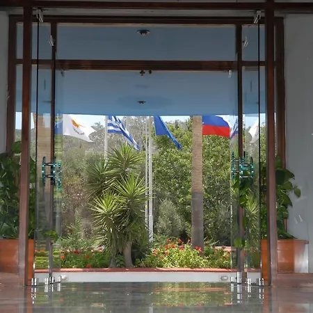 Maistros 2* بروتاراس