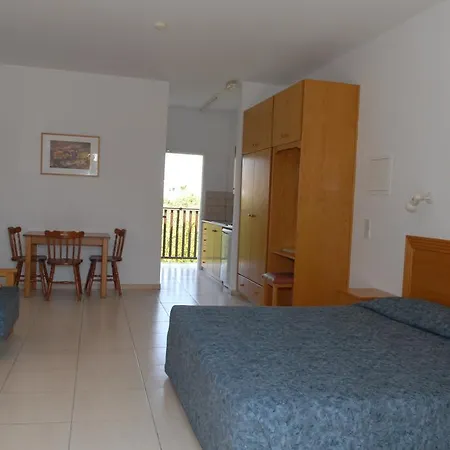 شقة فندقية Maistros بروتاراس