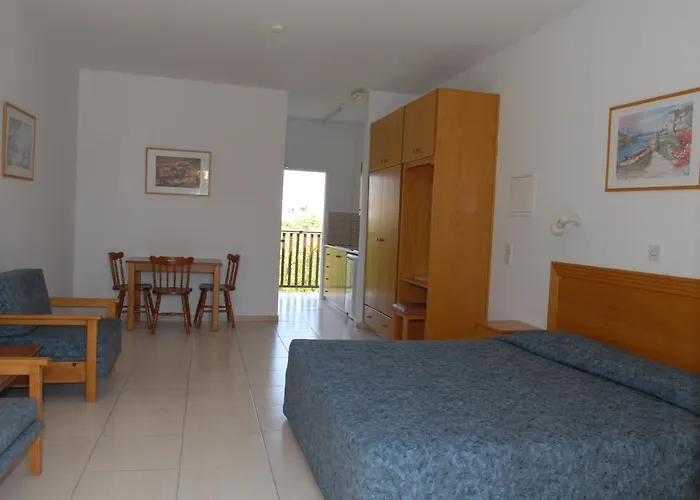 Aparthotel Maistros Protaras