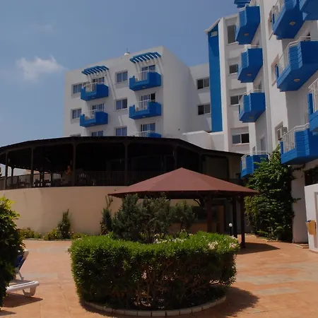 Maistros Aparthotel